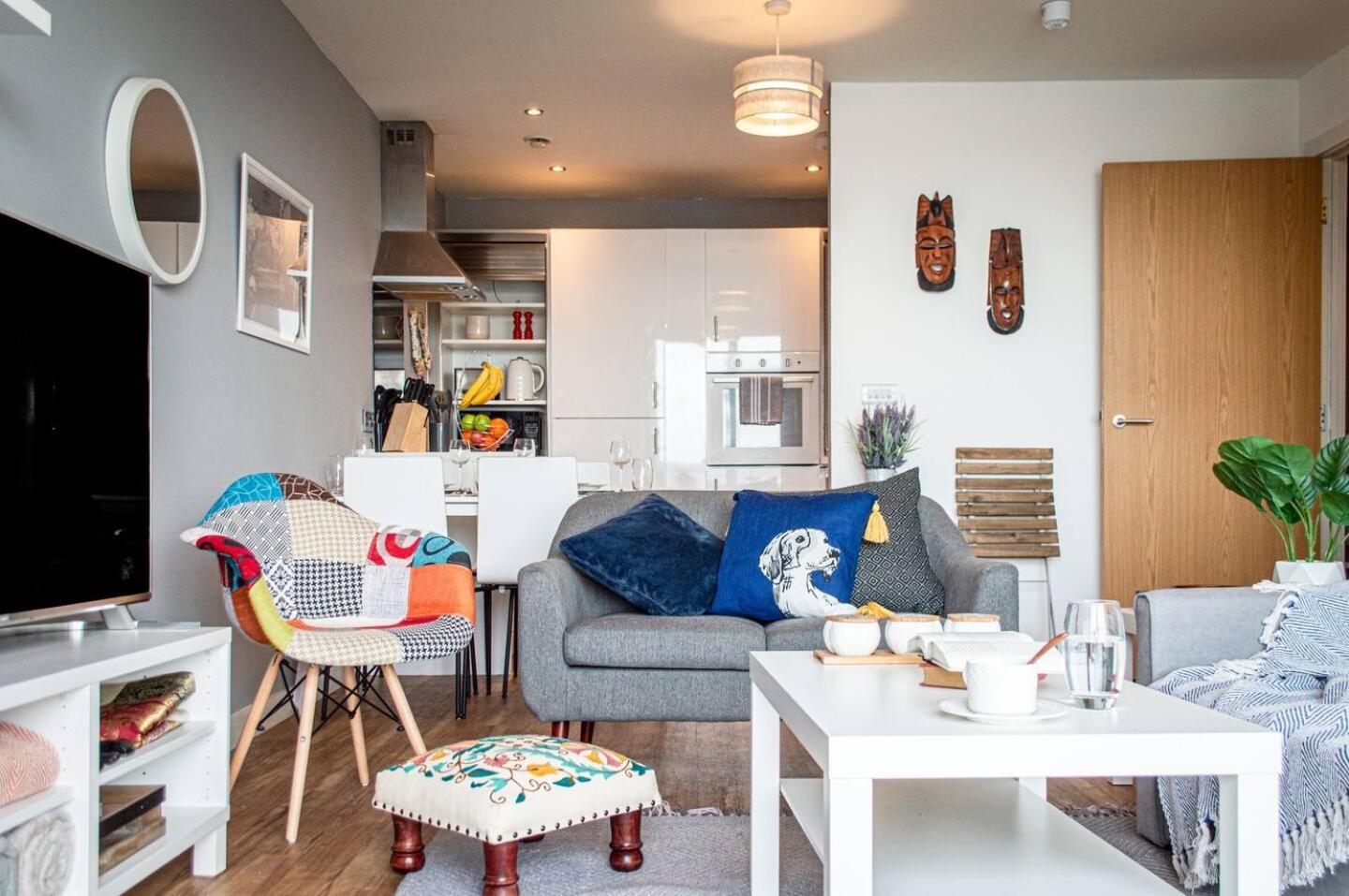 Stunning Mersey View Flat W Parking In Liverpool Buitenkant foto